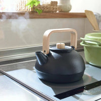 【日本工藝堂】 山形鑄造 水壺 茶壺 M 1.7L 白橡木柄